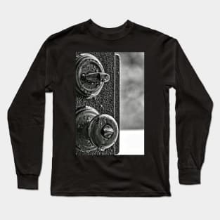 Screen door knobs Long Sleeve T-Shirt